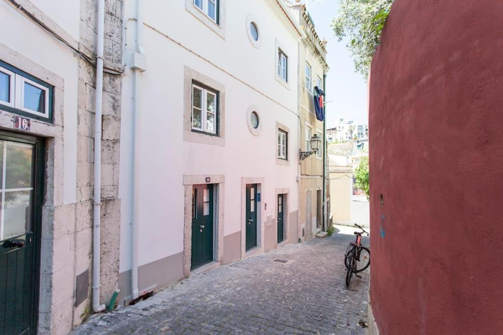 Sao Vicente IV - Eco-Flat With French Balcony & View Apartment ลิสบอน ภายนอก รูปภาพ